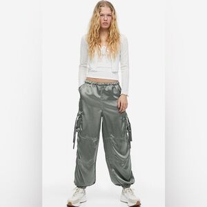 Divided H&M Satin Wide-Leg Cargo Pants in Sage Green